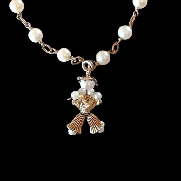 12k Gold Chain Link Pearl Bracelet w/Clown Charm - Picture 2 of 4